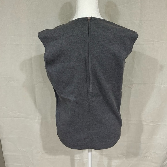 Vintage Women's 100% wool Sleeveless Gray Top - Picture 2 of 3